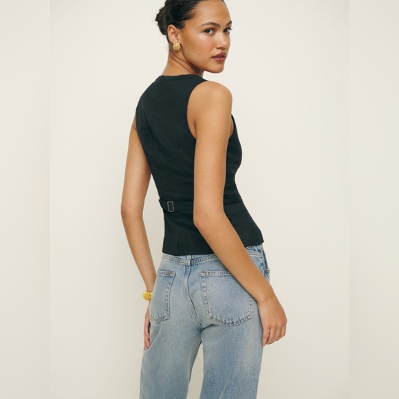 COPY - Reformation Delanie Linen Top - Picture 2 of 9